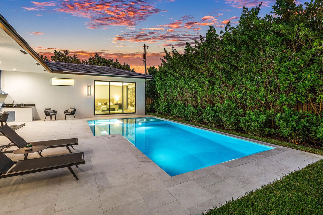 待售: $4,750,000 (4 贝兹, 4 浴室, 4269 平方英尺)