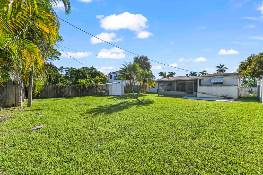 На продажу: $539,900 (3 спален, 2 ванн, 1384 Квадратных фут)