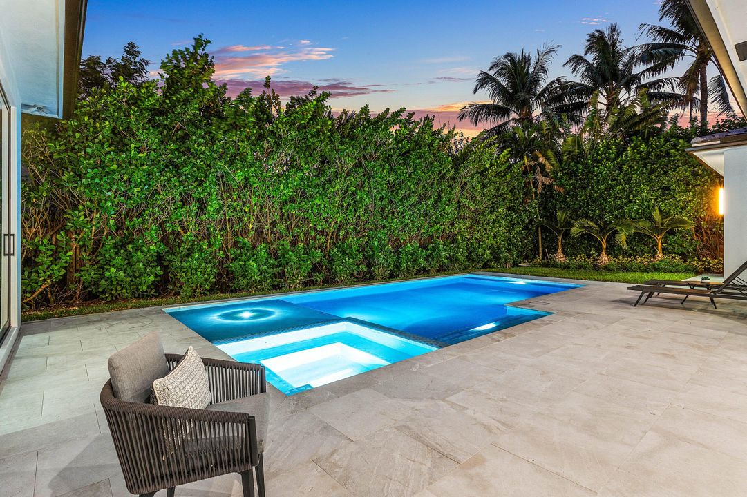 待售: $4,750,000 (4 贝兹, 4 浴室, 4269 平方英尺)