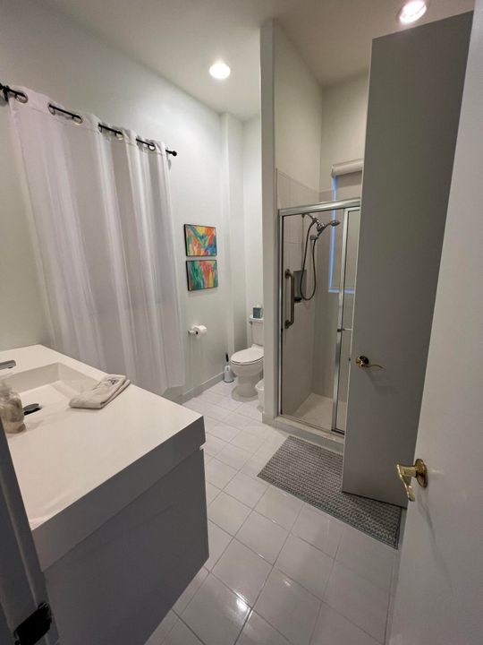 En Venta: $1,350,000 (3 camas, 2 baños, 2841 Pies cuadrados)