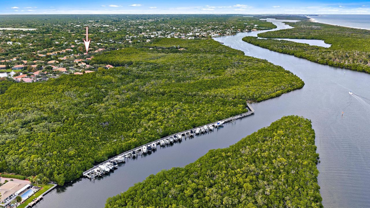 For Sale: $1,100,000 (4 beds, 3 baths, 2423 Square Feet)