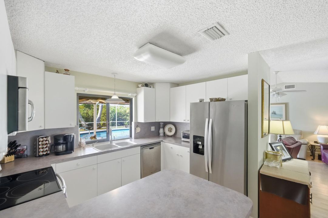 На продажу: $549,000 (3 спален, 2 ванн, 1478 Квадратных фут)