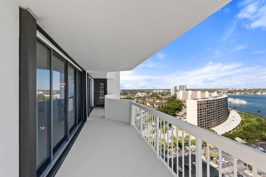 For Rent: $3,950 (2 beds, 2 baths, 1683 Square Feet)