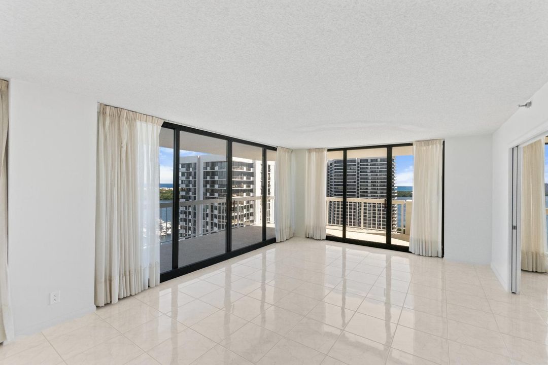 For Rent: $3,950 (2 beds, 2 baths, 1683 Square Feet)