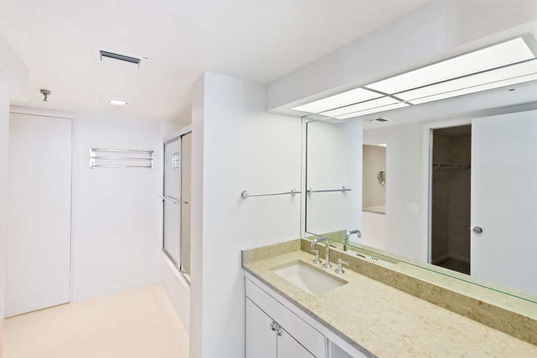 For Rent: $3,950 (2 beds, 2 baths, 1683 Square Feet)