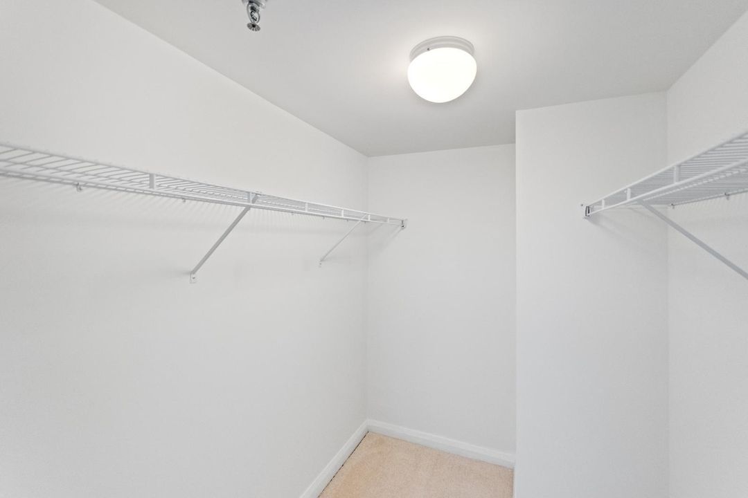 For Rent: $3,950 (2 beds, 2 baths, 1683 Square Feet)