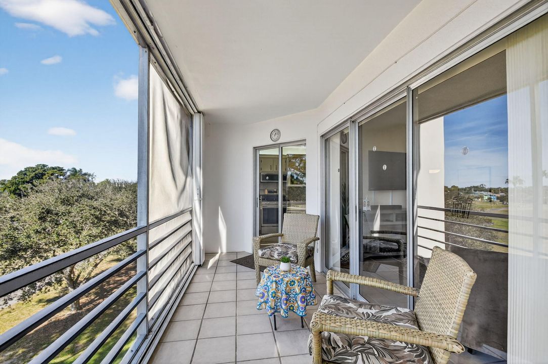 En Venta: $159,000 (2 camas, 2 baños, 1100 Pies cuadrados)