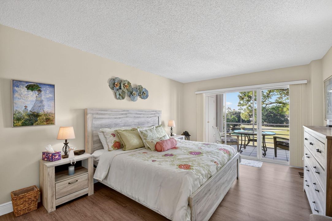 En Venta: $159,000 (2 camas, 2 baños, 1100 Pies cuadrados)