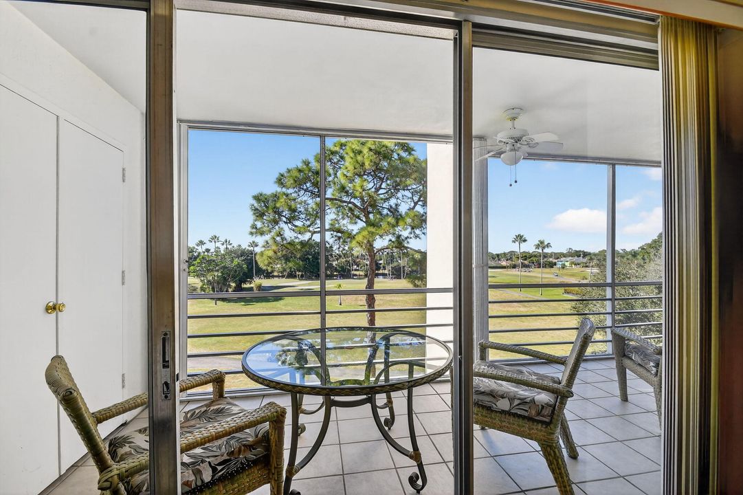 En Venta: $159,000 (2 camas, 2 baños, 1100 Pies cuadrados)