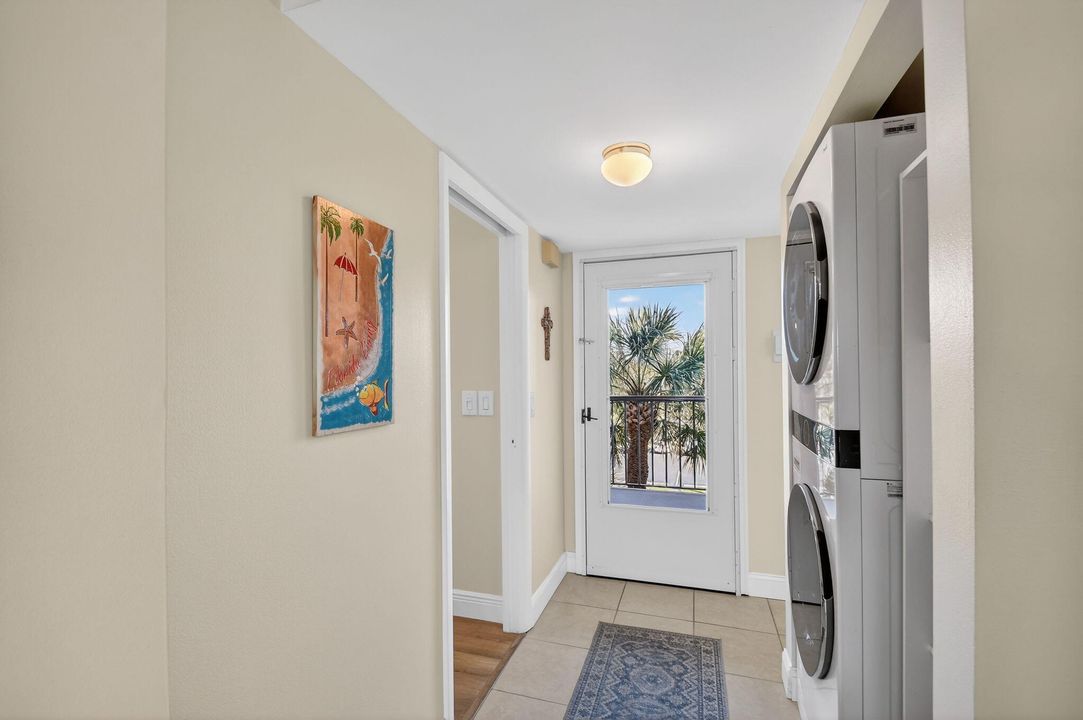 En Venta: $159,000 (2 camas, 2 baños, 1100 Pies cuadrados)