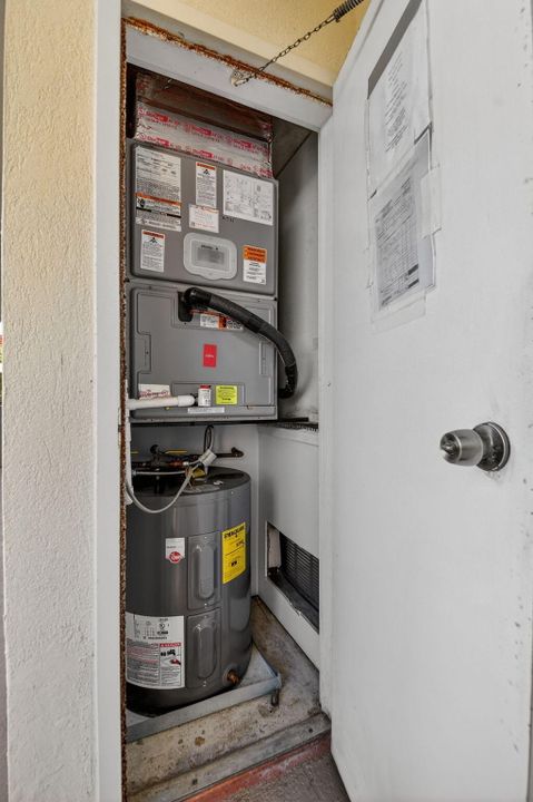 En Venta: $159,000 (2 camas, 2 baños, 1100 Pies cuadrados)