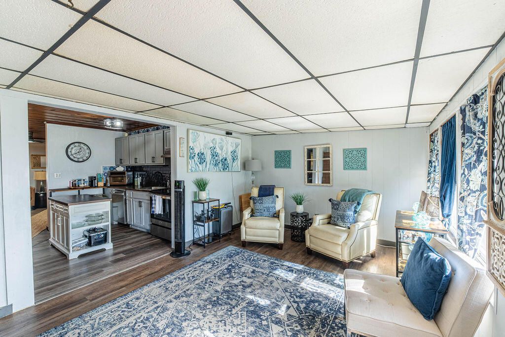 На продажу: $212,000 (3 спален, 1 ванн, 1192 Квадратных фут)