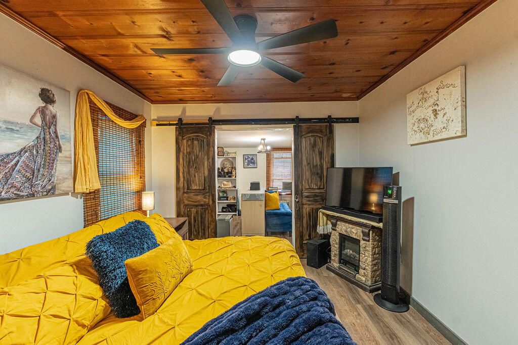 На продажу: $212,000 (3 спален, 1 ванн, 1192 Квадратных фут)