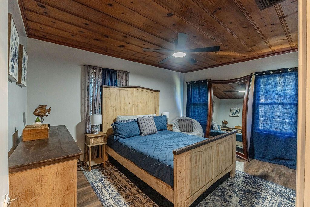 На продажу: $212,000 (3 спален, 1 ванн, 1192 Квадратных фут)