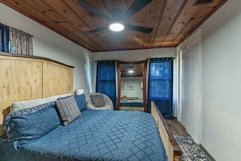 На продажу: $212,000 (3 спален, 1 ванн, 1192 Квадратных фут)