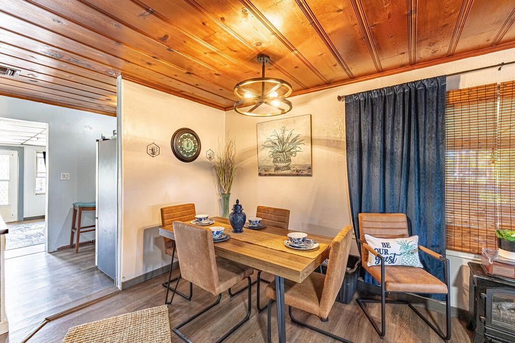 На продажу: $212,000 (3 спален, 1 ванн, 1192 Квадратных фут)