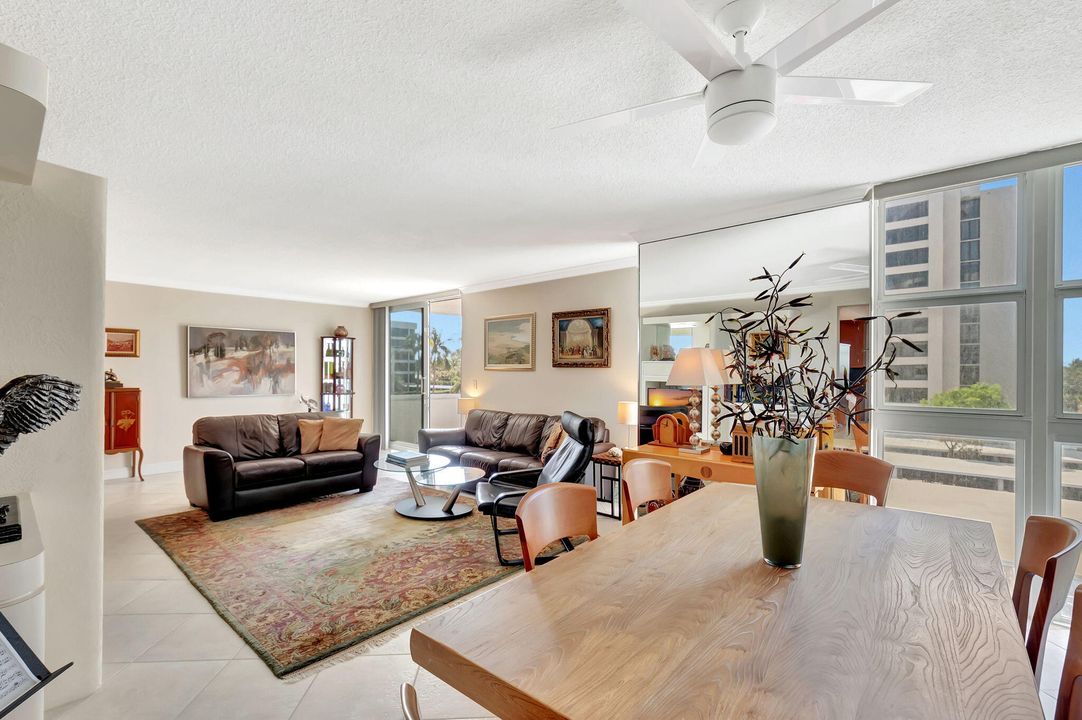 En Venta: $574,000 (2 camas, 2 baños, 1482 Pies cuadrados)