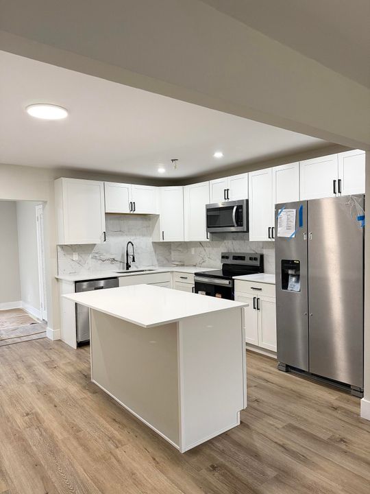 На продажу: $725,000 (0 спален, 0 ванн, 2320 Квадратных фут)