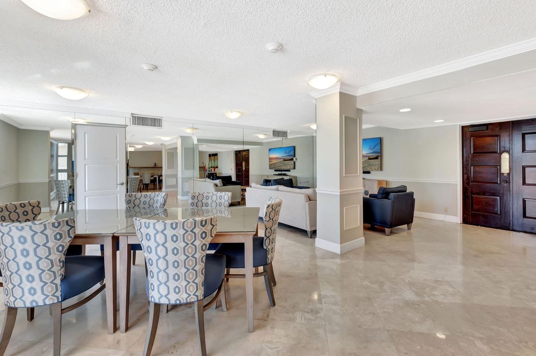 En Venta: $574,000 (2 camas, 2 baños, 1482 Pies cuadrados)