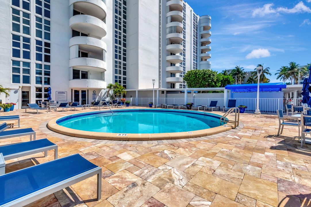 En Venta: $574,000 (2 camas, 2 baños, 1482 Pies cuadrados)