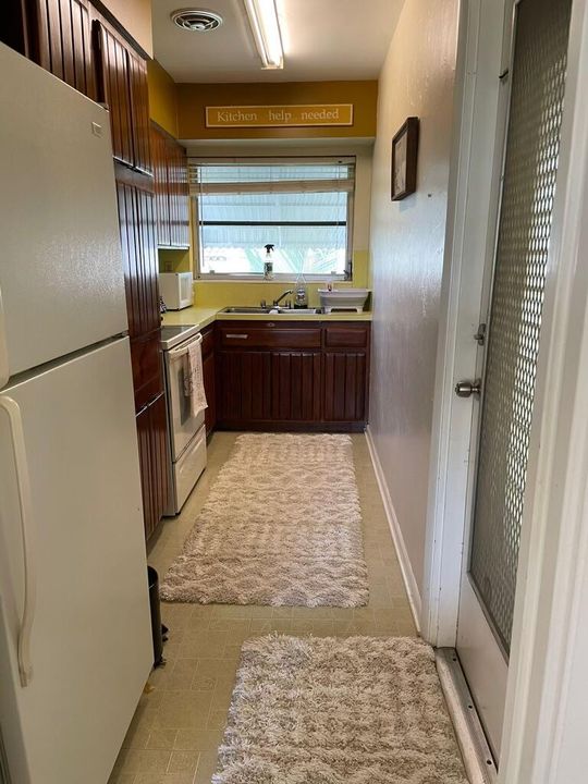 出租: $2,100 (1 贝兹, 1 浴室, 700 平方英尺)