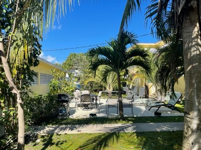 出租: $2,100 (1 贝兹, 1 浴室, 700 平方英尺)