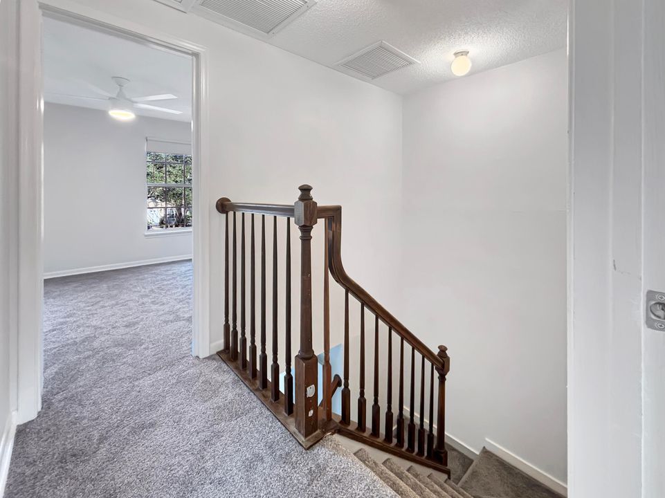 For Rent: $2,500 (2 beds, 2 baths, 1160 Square Feet)