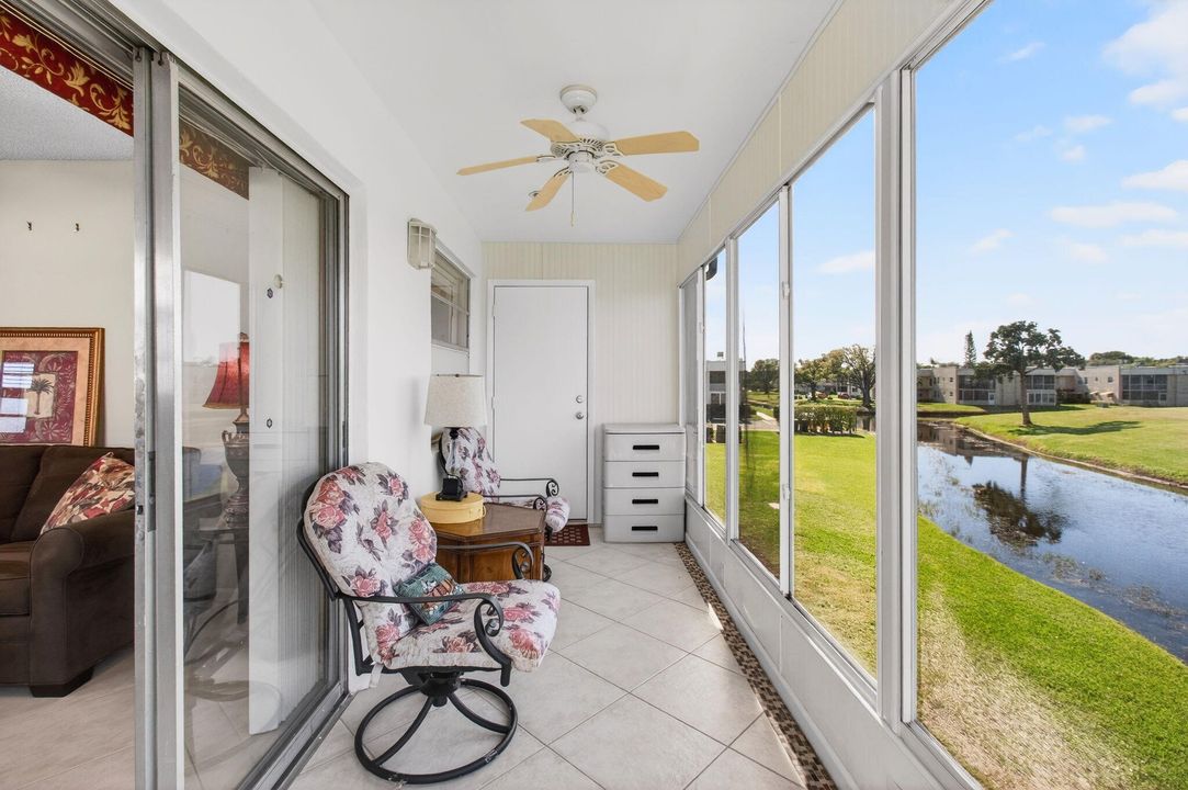 For Sale: $120,000 (2 beds, 2 baths, 902 Square Feet)