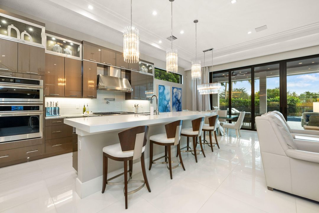 En Venta: $3,550,000 (4 camas, 4 baños, 4268 Pies cuadrados)