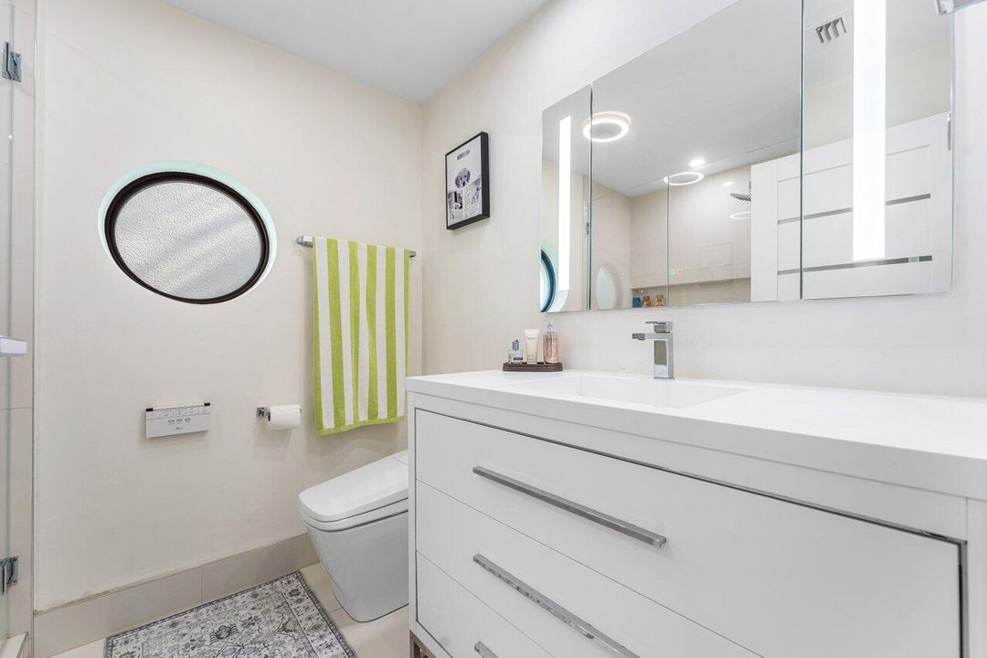 En Venta: $1,300,000 (3 camas, 2 baños, 2303 Pies cuadrados)