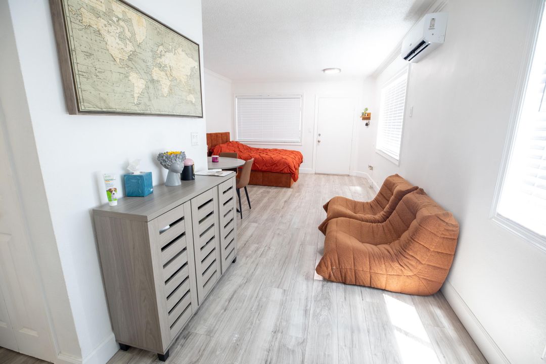 待售: $210,000 (0 贝兹, 1 浴室, 390 平方英尺)