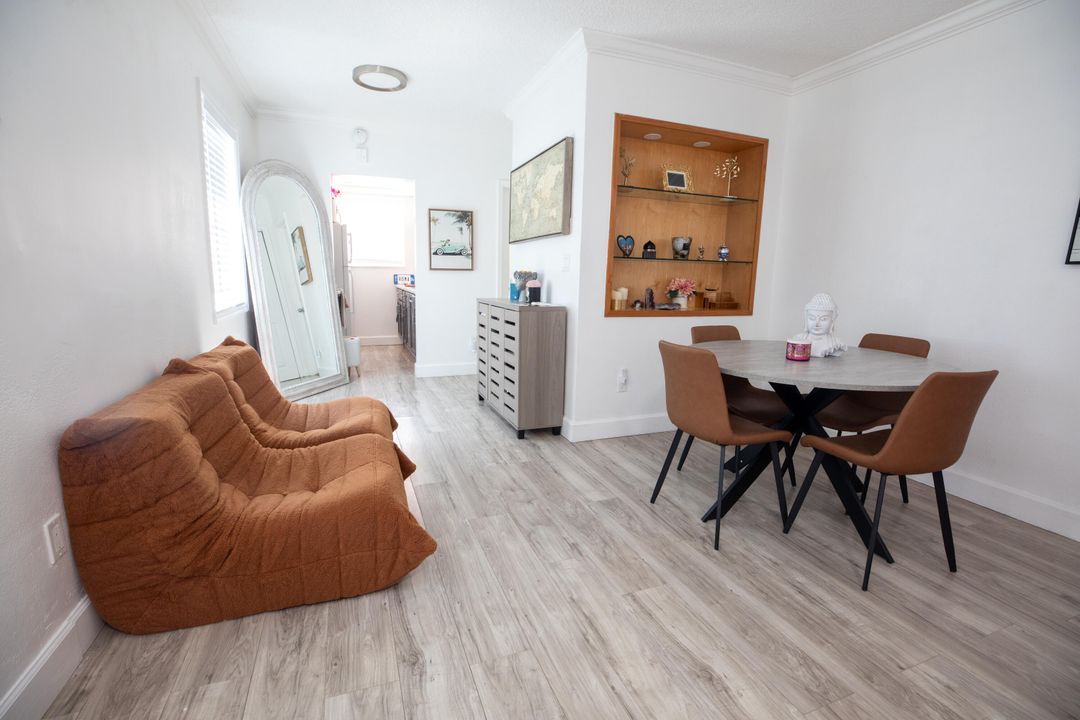 待售: $210,000 (0 贝兹, 1 浴室, 390 平方英尺)