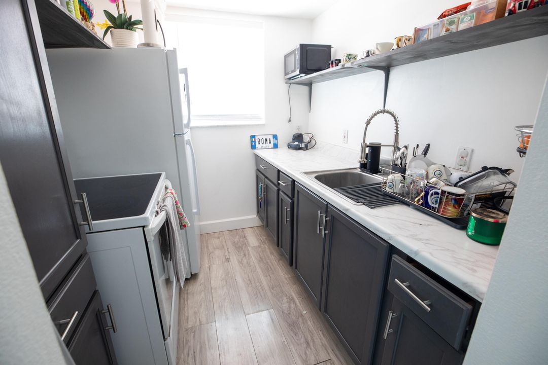 待售: $210,000 (0 贝兹, 1 浴室, 390 平方英尺)