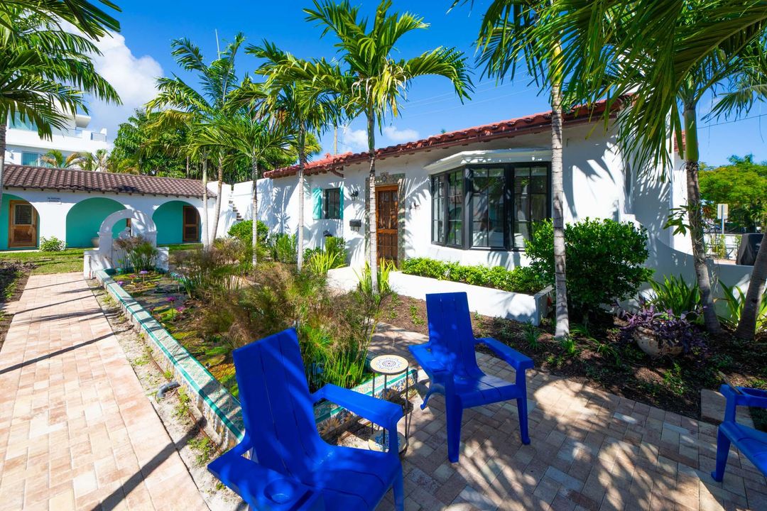 For Rent: $8,000 (2 beds, 2 baths, 1000 Square Feet)