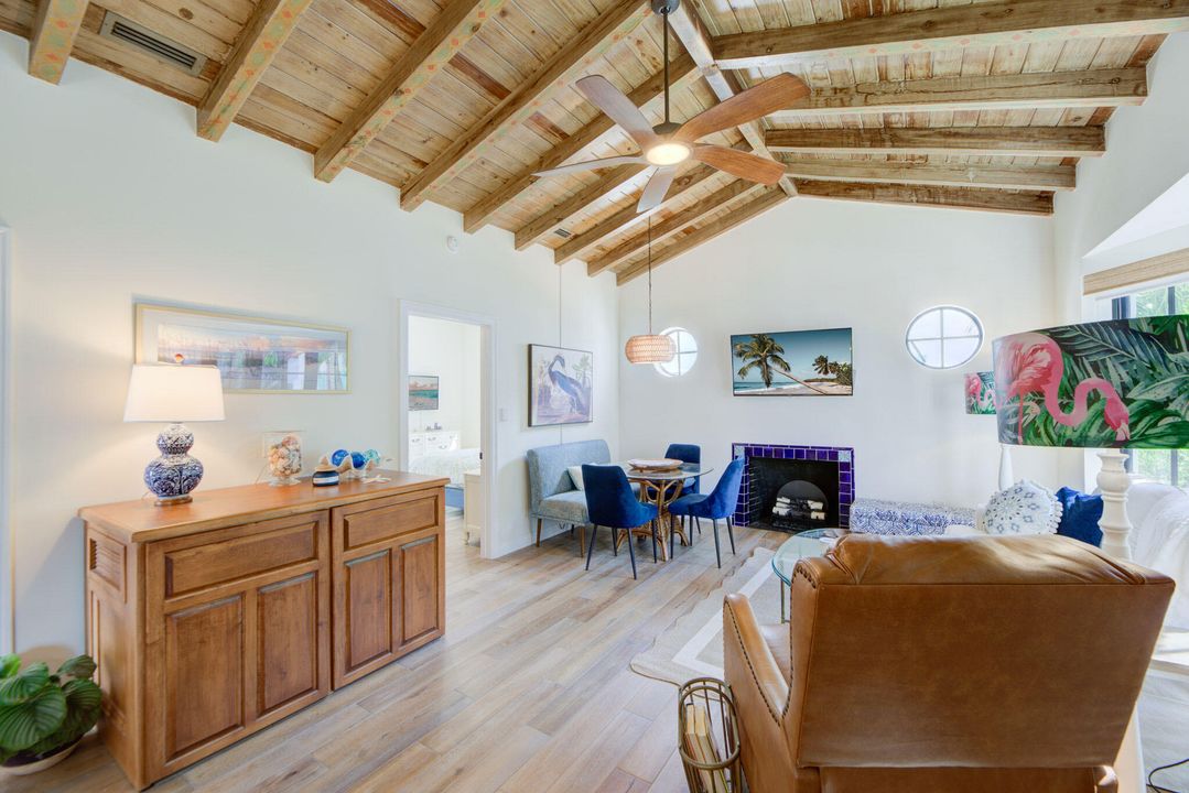 For Rent: $8,000 (2 beds, 2 baths, 1000 Square Feet)