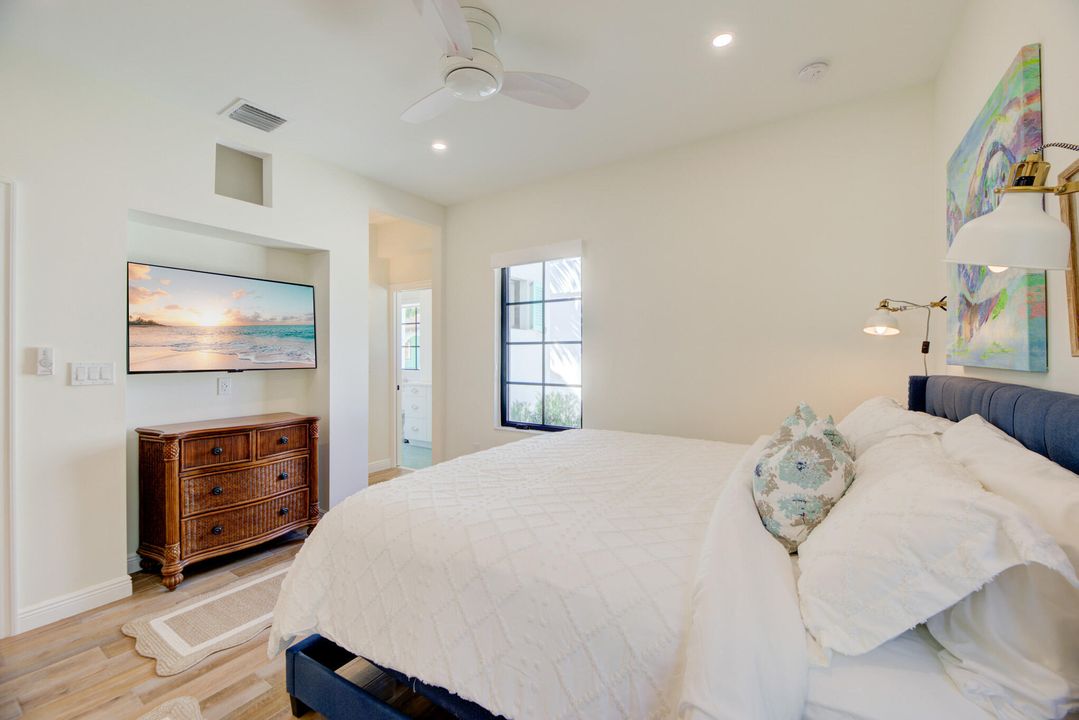 For Rent: $8,000 (2 beds, 2 baths, 1000 Square Feet)