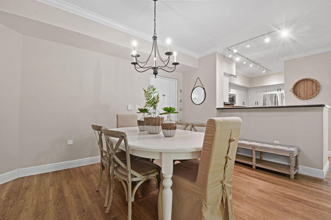 En Venta: $499,500 (3 camas, 2 baños, 1479 Pies cuadrados)