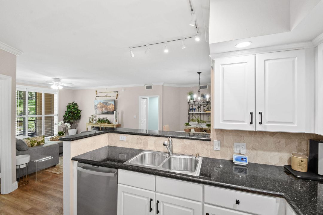 En Venta: $499,500 (3 camas, 2 baños, 1479 Pies cuadrados)