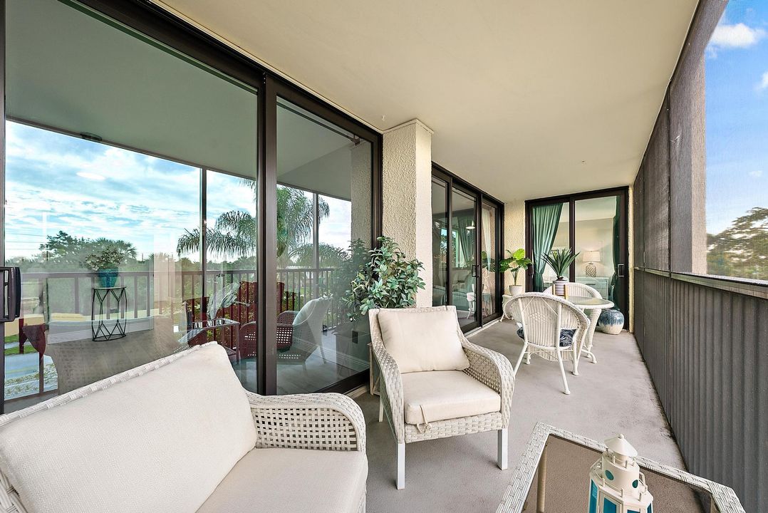 На продажу: $469,000 (2 спален, 2 ванн, 1500 Квадратных фут)