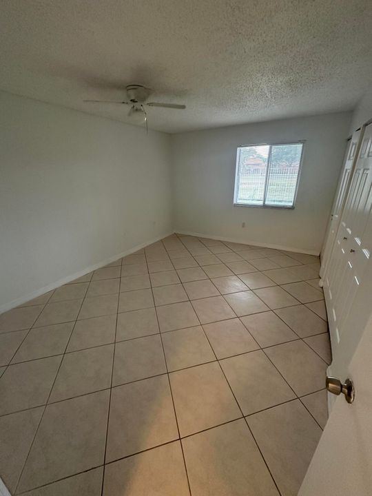 出租: $1,600 (1 贝兹, 1 浴室, 616 平方英尺)