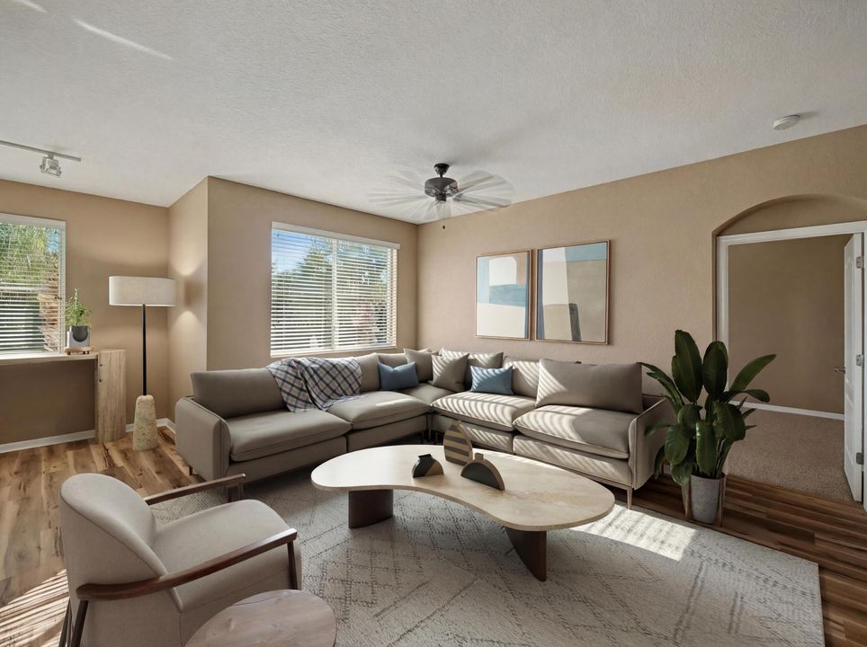 For Sale: $369,000 (2 beds, 2 baths, 1309 Square Feet)