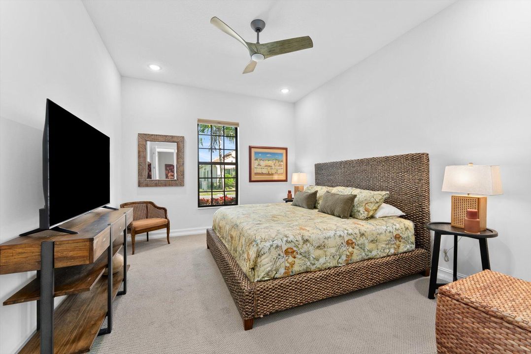 En Venta: $949,000 (2 camas, 2 baños, 2300 Pies cuadrados)