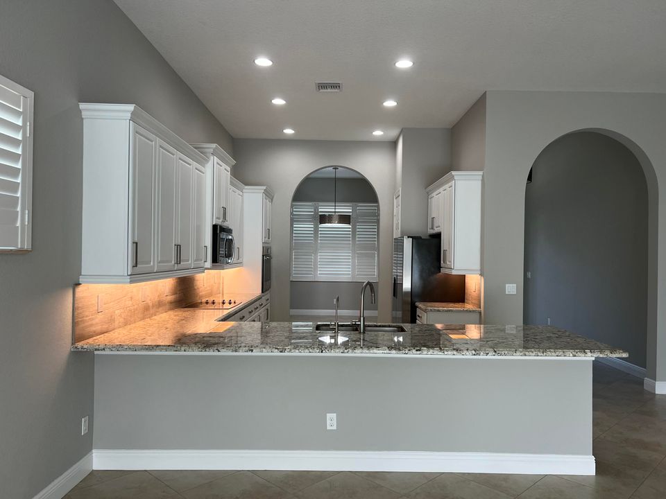 На продажу: $482,000 (3 спален, 2 ванн, 2007 Квадратных фут)