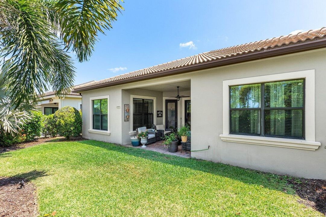 На продажу: $775,000 (3 спален, 3 ванн, 2531 Квадратных фут)