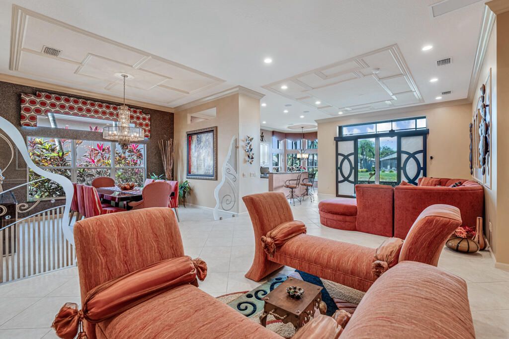 En Venta: $549,000 (4 camas, 2 baños, 2369 Pies cuadrados)