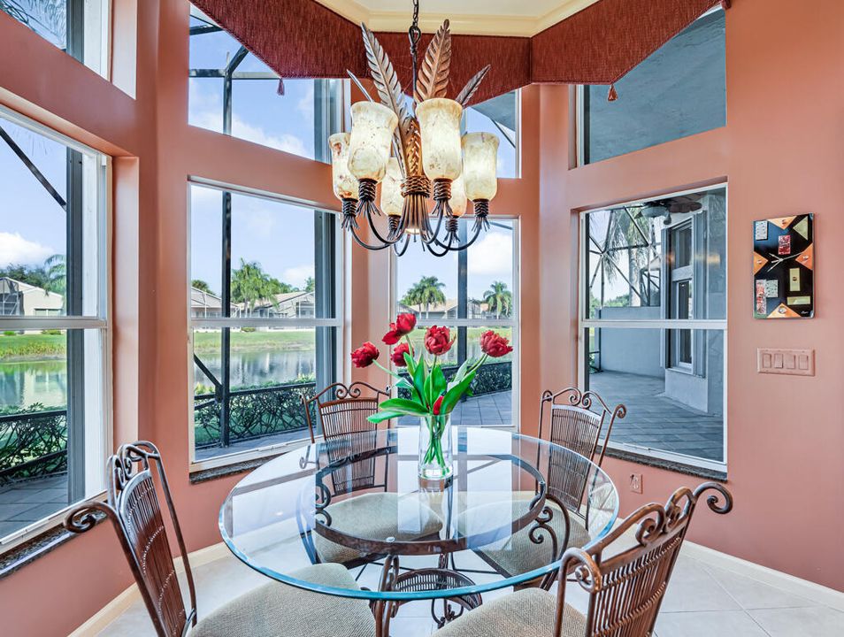 En Venta: $549,000 (4 camas, 2 baños, 2369 Pies cuadrados)