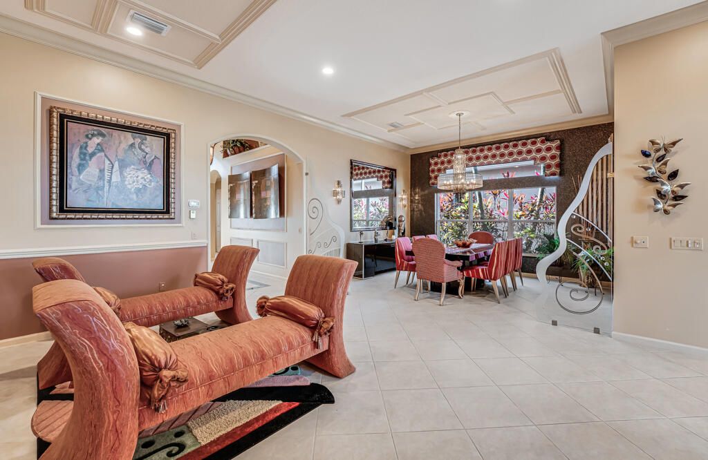 En Venta: $549,000 (4 camas, 2 baños, 2369 Pies cuadrados)