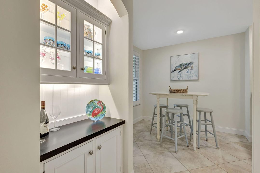 待售: $1,200,000 (3 贝兹, 3 浴室, 1897 平方英尺)