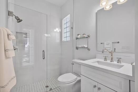 En Venta: $3,450,000 (4 camas, 3 baños, 3600 Pies cuadrados)