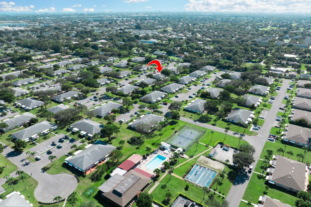 For Sale: $175,000 (2 beds, 2 baths, 1080 Square Feet)